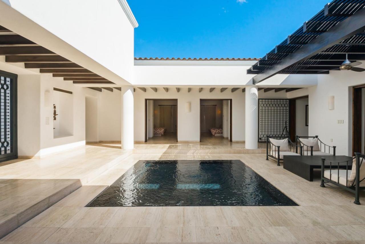 Casa Yvonne Modern Amenities Near Exclusive Golf Course Sleeps 16 Villa San Jose del Cabo Exterior photo
